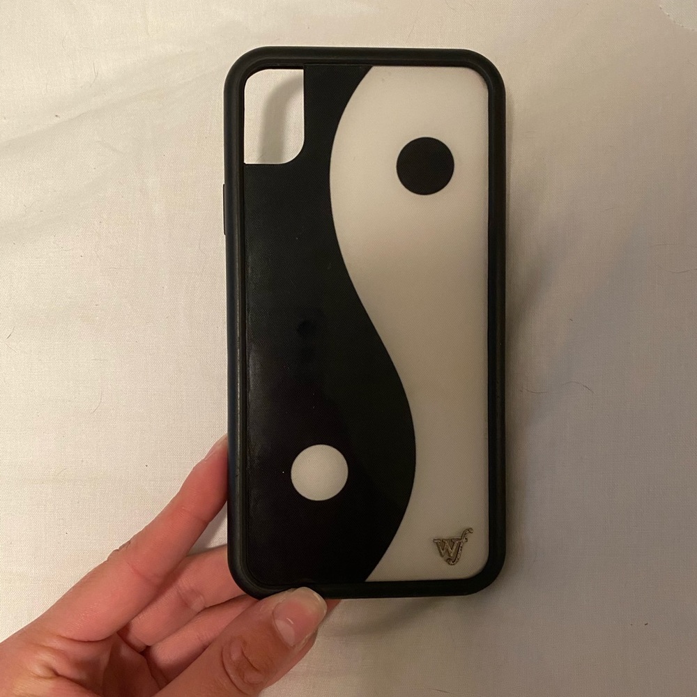 wildflower yin yang iphone xr case